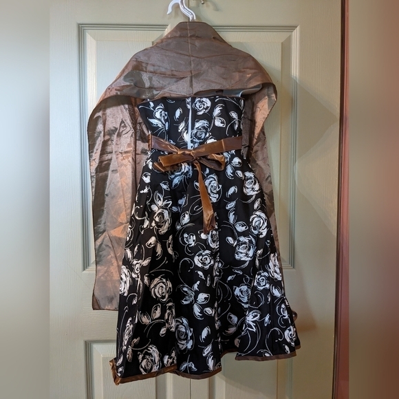 New with Tags Classic Fashion Easter Party Dress, Size 5, B15 - Picture 2 of 2